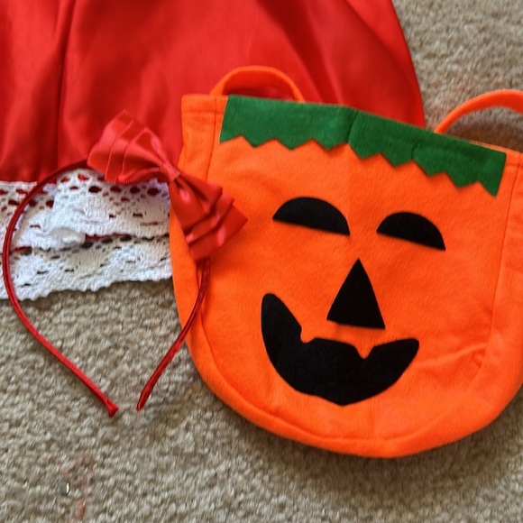 Girls red riding hood costume - Picture 10 of 10